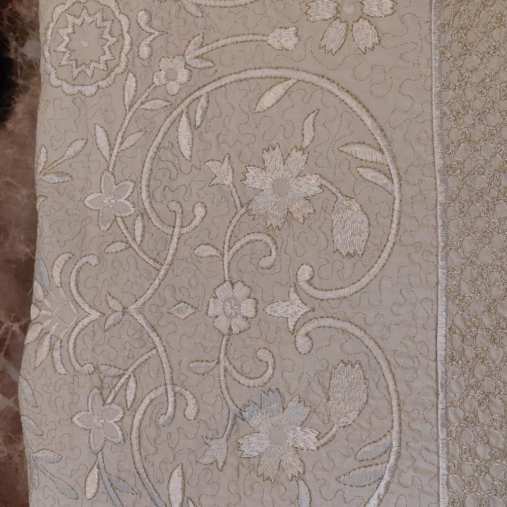 Charter Club Limited Edition Cream Full/Queen Bedding